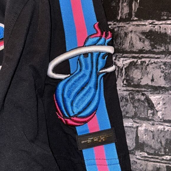 Pro Standard Miami Heat Vice / Dwayne Wade Shirt Jersey - Picture 4 of 6